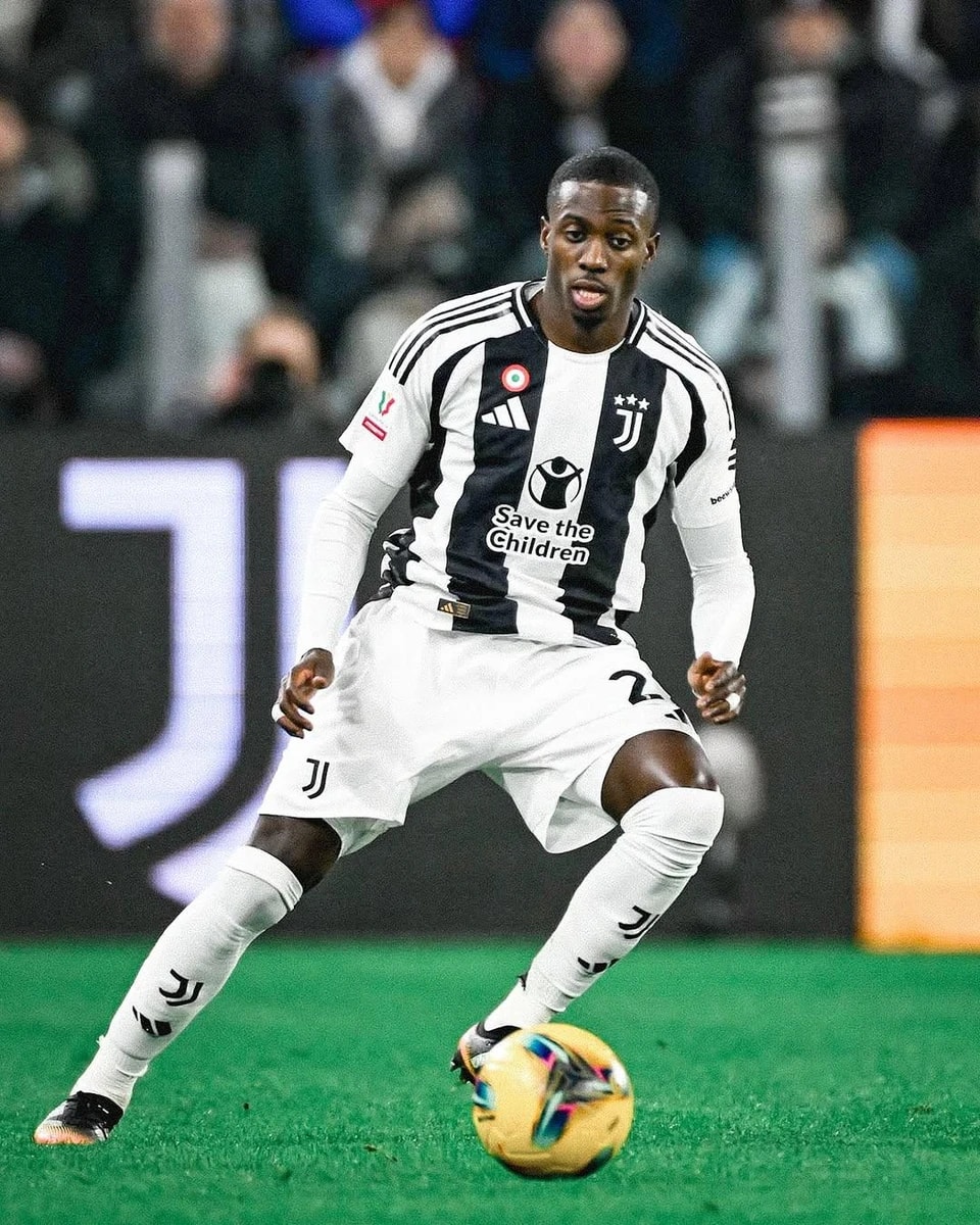 接近, 关于弗拉霍, 亿美元 接近, 关于弗拉霍, 亿美元